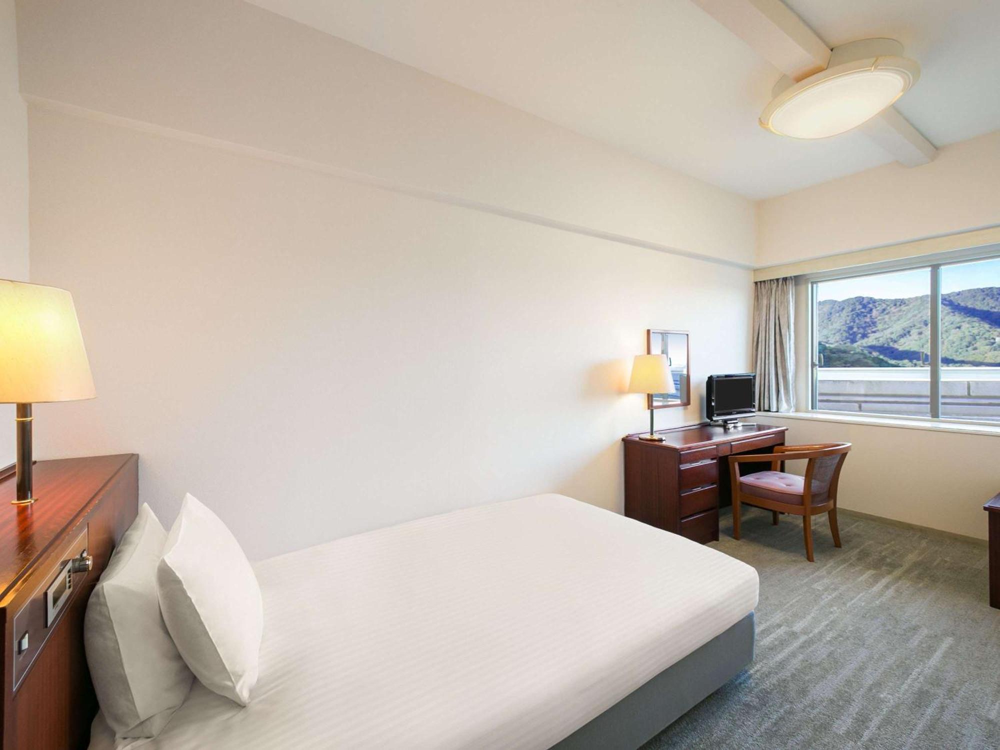 Grand Mercure Awaji Island Resort & Spa Minamiawaji Экстерьер фото
